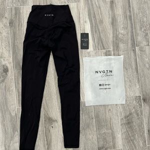 NVGTN Signature Leggings